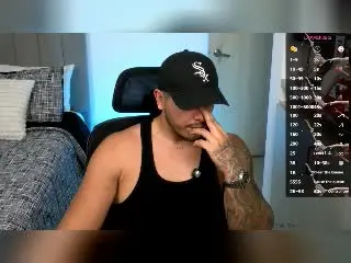 Xlovecam Watch Live Sex Cams of OwenPierce