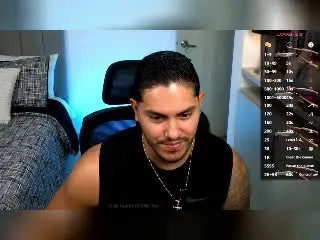 Xlovecam Free Porn Cam of OwenPierce