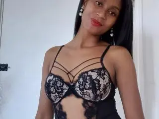 Xlovecam Private Sex Chat of PerlaLouisa