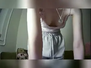 Xlovecam Sex Cam of HuldaIckert