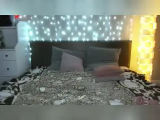 Xlovecam Sex Cam of MissYvie