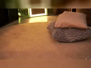 Xlovecam Free Porn Cam of BrainyBelle