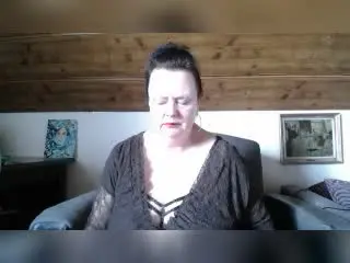 Xlovecam Adult Video Chat of TiffanyMilf