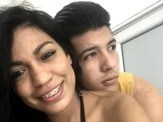 Xlovecam Sex Chat of LaSantaKaren