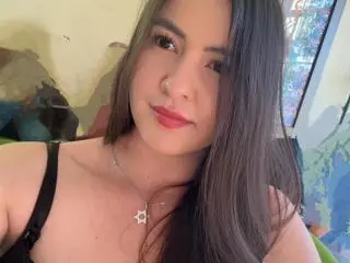 Xlovecam Live Sex of CamilaGomez