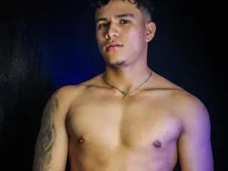 Xlovecam Free Live Porn of JeisonStark