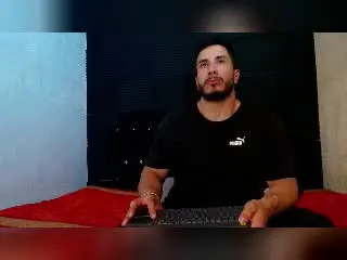 Xlovecam Adult Webcams of ZaneMaverick