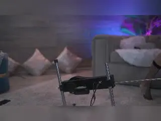 Xlovecam Free Live Porn of XenaBloom