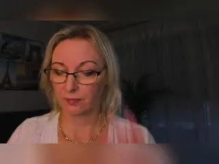 Xlovecam Sex Cam of XLovelyVanessa