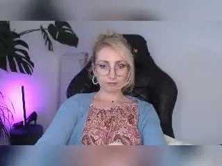 Xlovecam Nude Webcam of CinamonMoon
